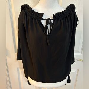 NWTBoohoo black off-the-shoulder “gypsy” top, size 20